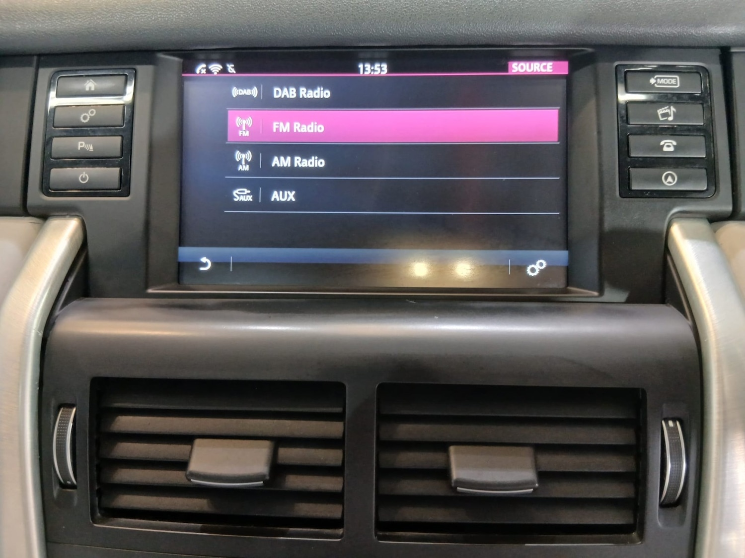 Used Land Rover Discovery Sport 2015 for sale - 77099898: Photo 17