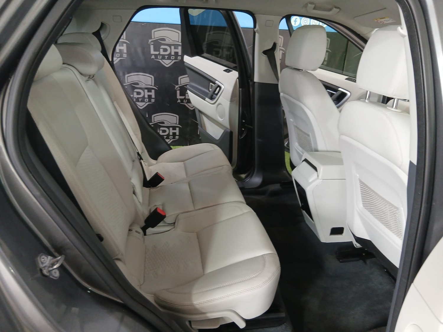 Used Land Rover Discovery Sport 2015 for sale - 77099898: Photo 23