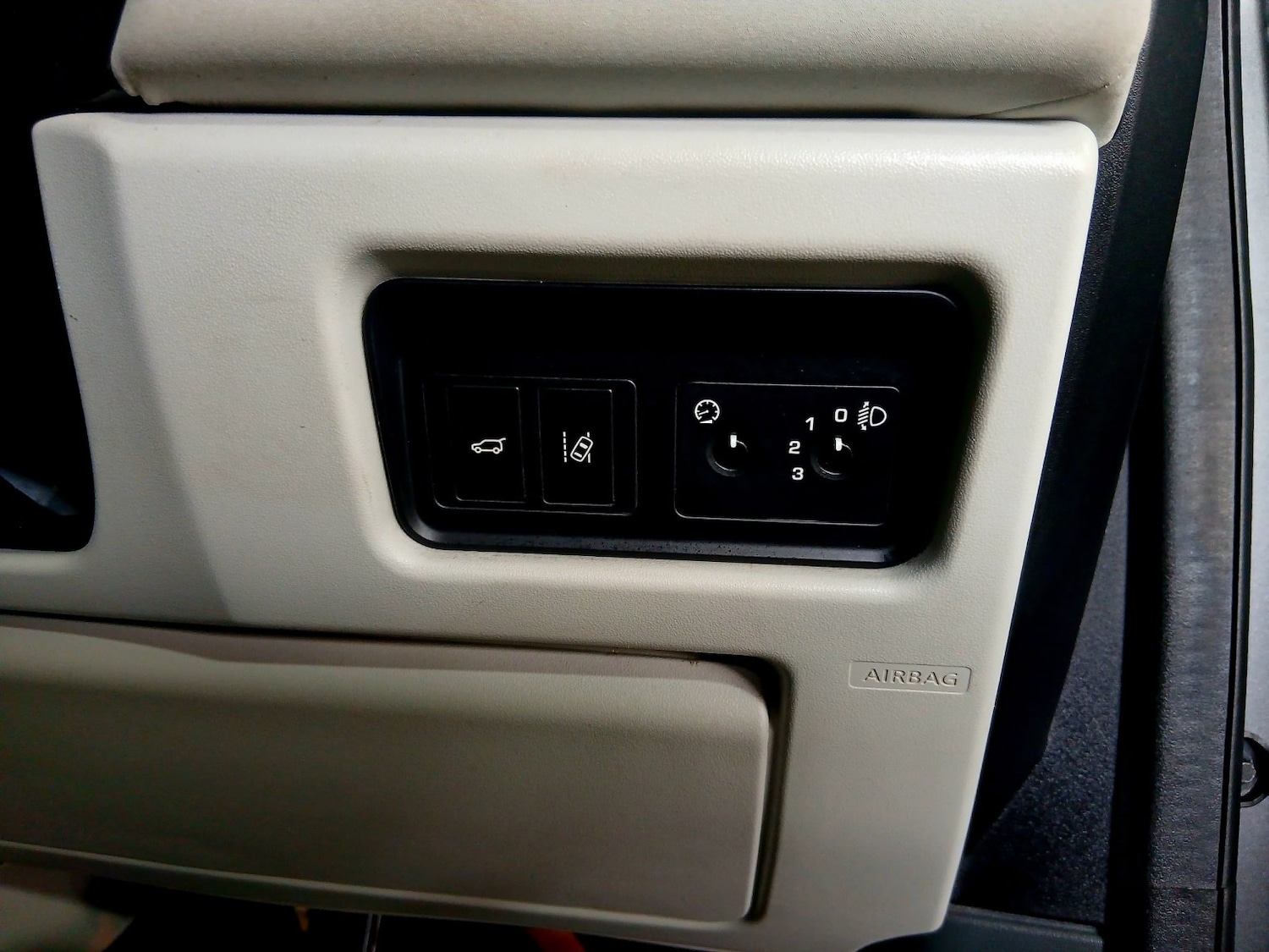 Used Land Rover Discovery Sport 2015 for sale - 77099898: Photo 26