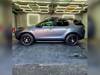 Used Land Rover Discovery Sport 2015 for sale - 77099898: Photo