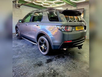 Used Land Rover Discovery Sport 2015 for sale - 77099898: Photo
