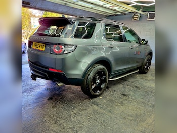 Used Land Rover Discovery Sport 2015 for sale - 77099898: Photo