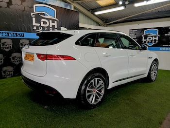 Used Jaguar F-Pace 2018 for sale - 78870296: Photo