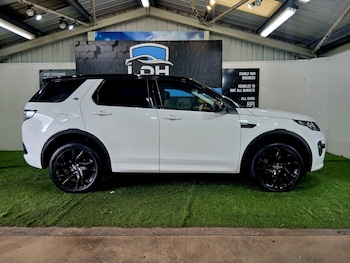 Used Land Rover Discovery Sport 2017 for sale - 78526372: Photo