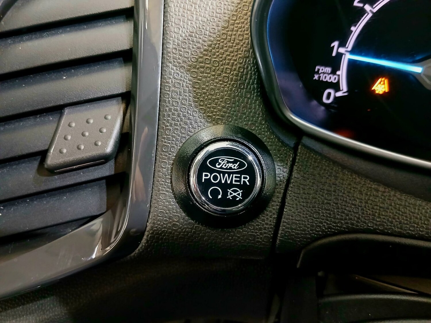 Used Ford Ecosport 2017 for sale - 77541691: Photo 22