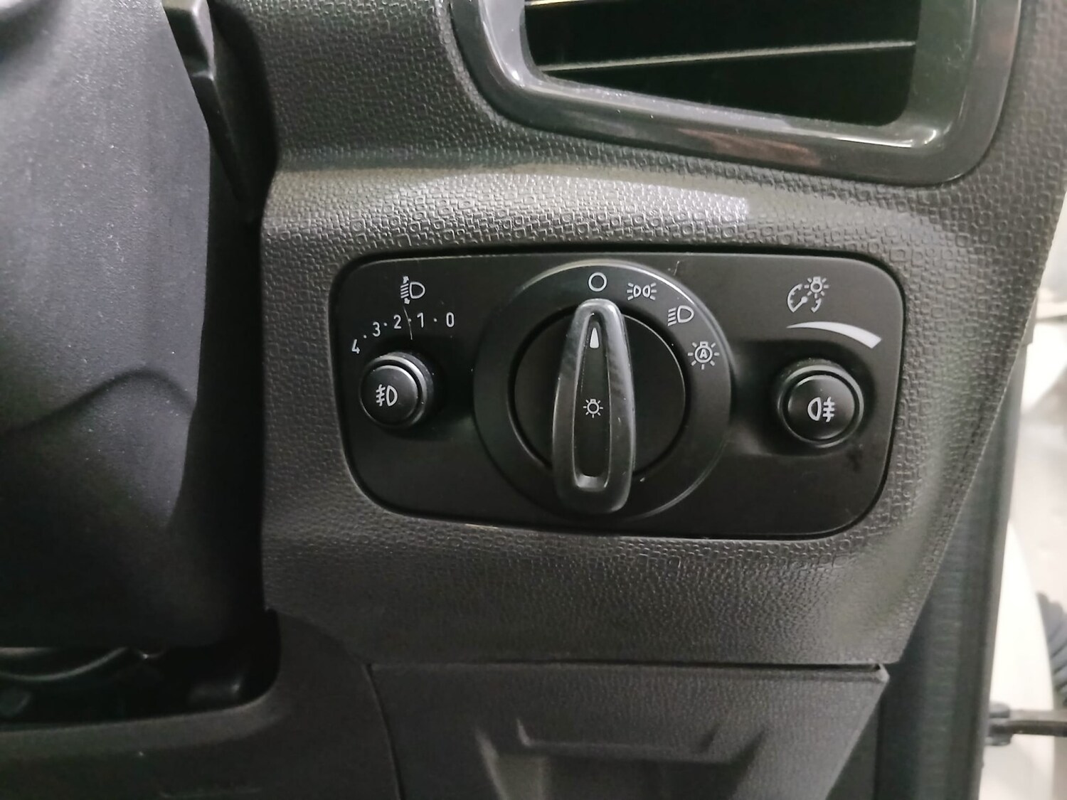 Used Ford Ecosport 2017 for sale - 77541691: Photo 25