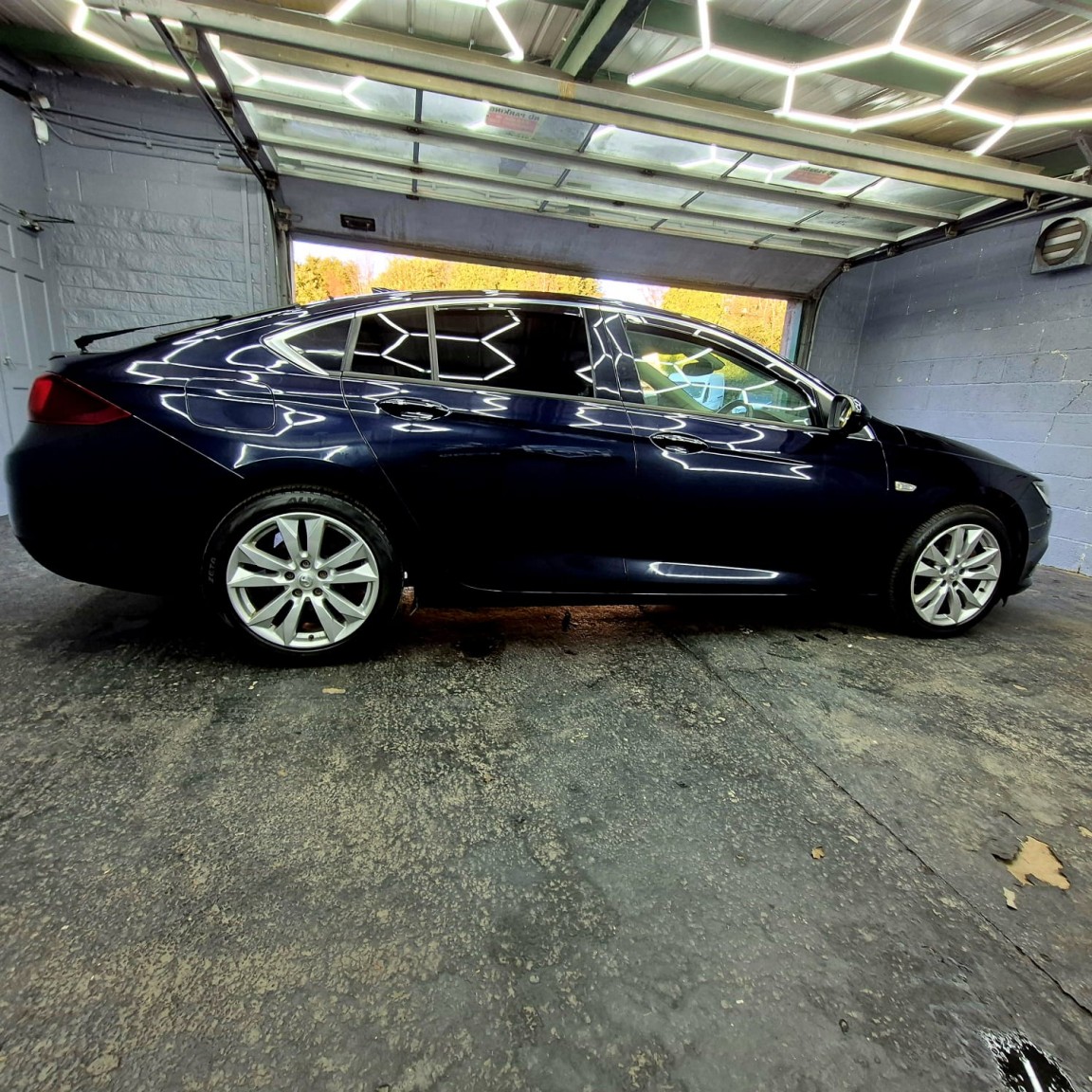 Used Vauxhall Insignia 2017 for sale - 77099893: Photo 8