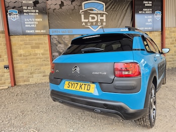 Used Citroen C4 Cactus 2017 for sale - 76455509: Photo