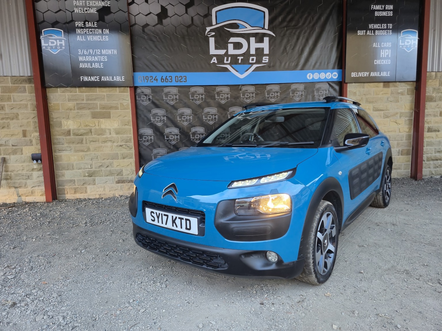 Used Citroen C4 Cactus 2017 for sale - 76455509: Photo 6