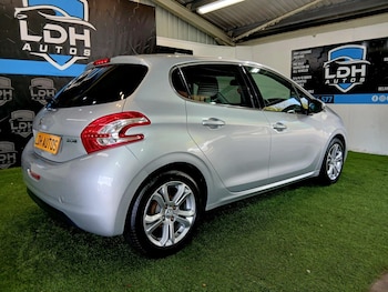 Used Peugeot 208 2015 for sale - 78340026: Photo