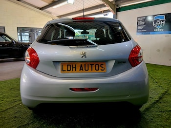 Used Peugeot 208 2015 for sale - 78340026: Photo