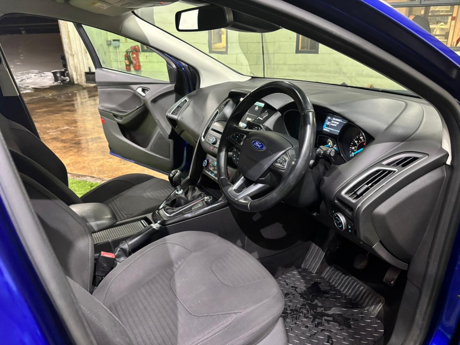 Used Ford Focus 2015 for sale - 77148227: Photo 9