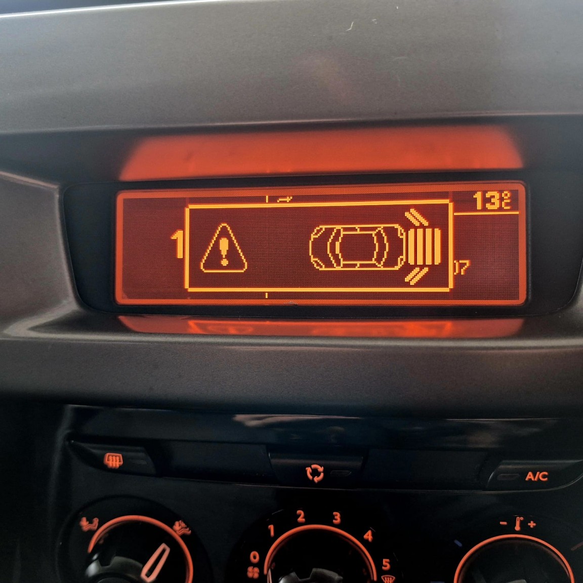 Used Citroen C3 2016 for sale - 76559985: Photo 14