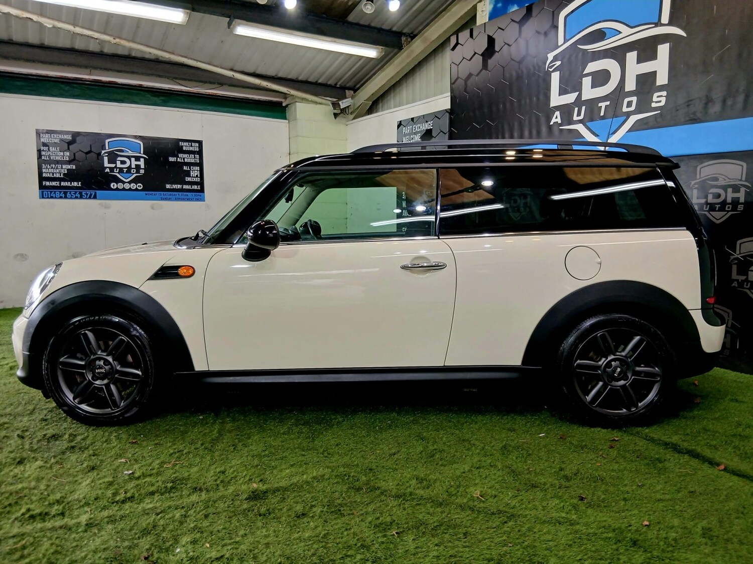 Used MINI Clubman 2011 for sale - 77844975: Photo 8
