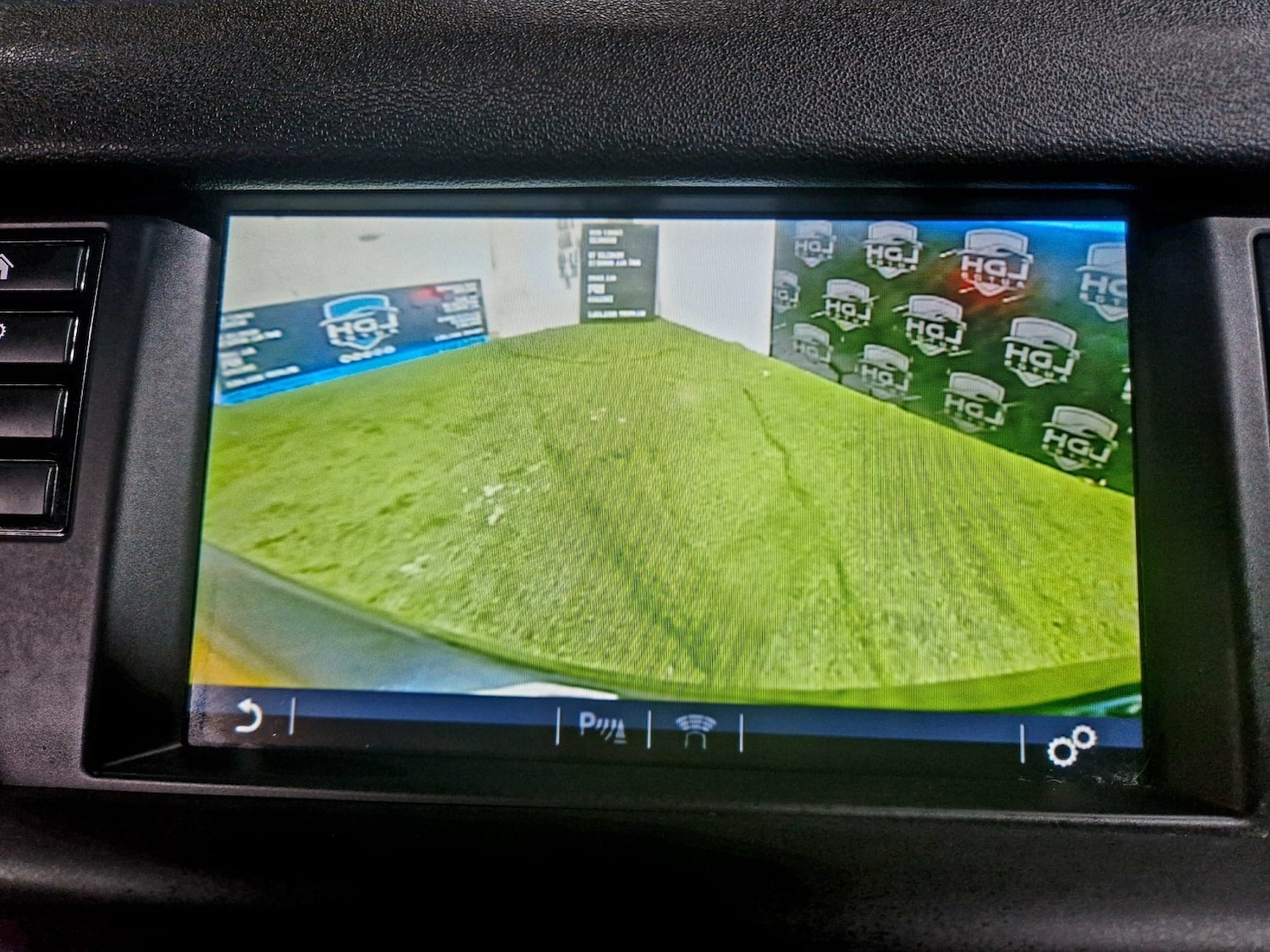 Used Land Rover Discovery Sport 2017 for sale - 77148205: Photo 12