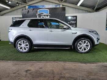 Used Land Rover Discovery Sport 2016 for sale - 79649605: Photo