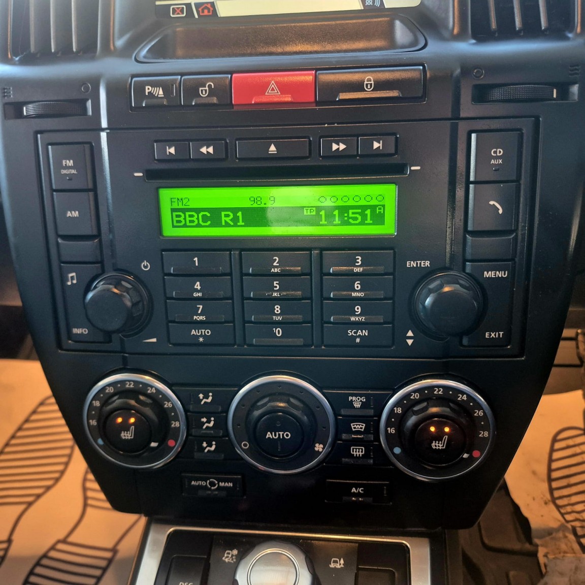 Used Land Rover Freelander 2 2010 for sale - 76751760: Photo 13