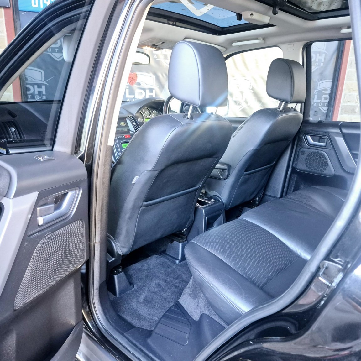 Used Land Rover Freelander 2 2010 for sale - 76751760: Photo 21