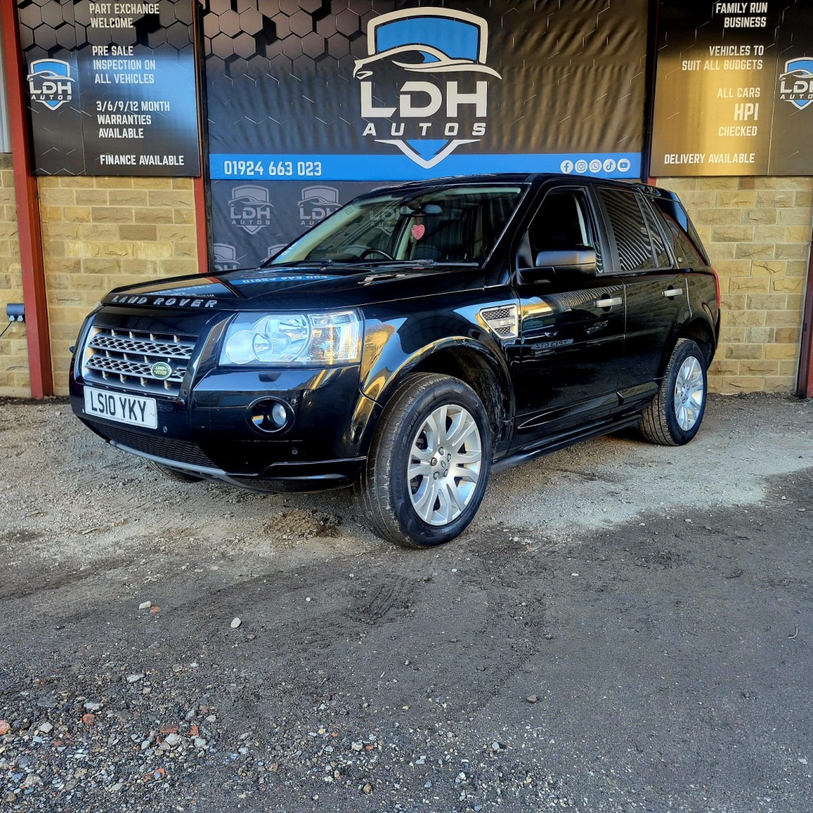 Used Land Rover Freelander 2 2010 for sale - 76751760: Photo 3