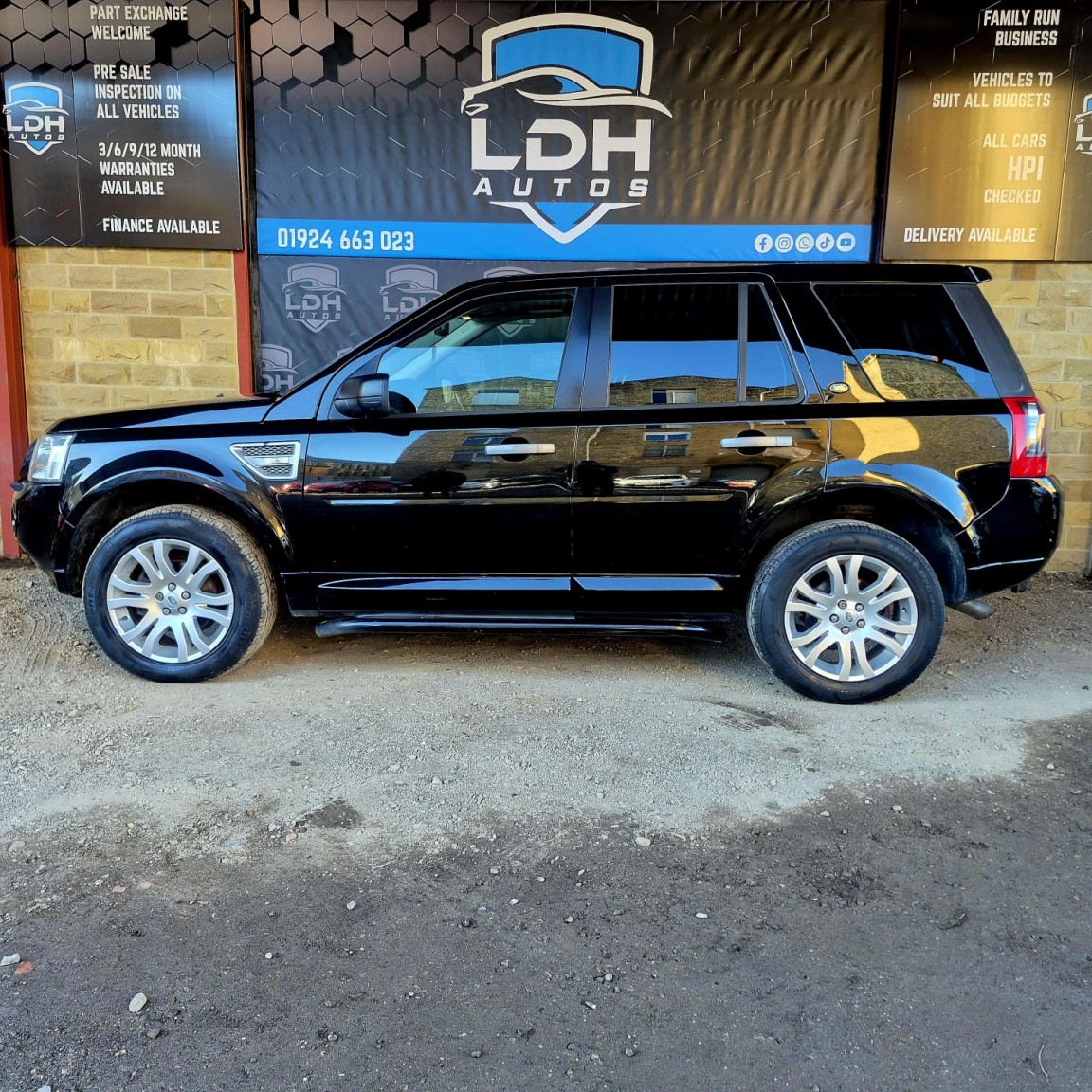 Used Land Rover Freelander 2 2010 for sale - 76751760: Photo 4