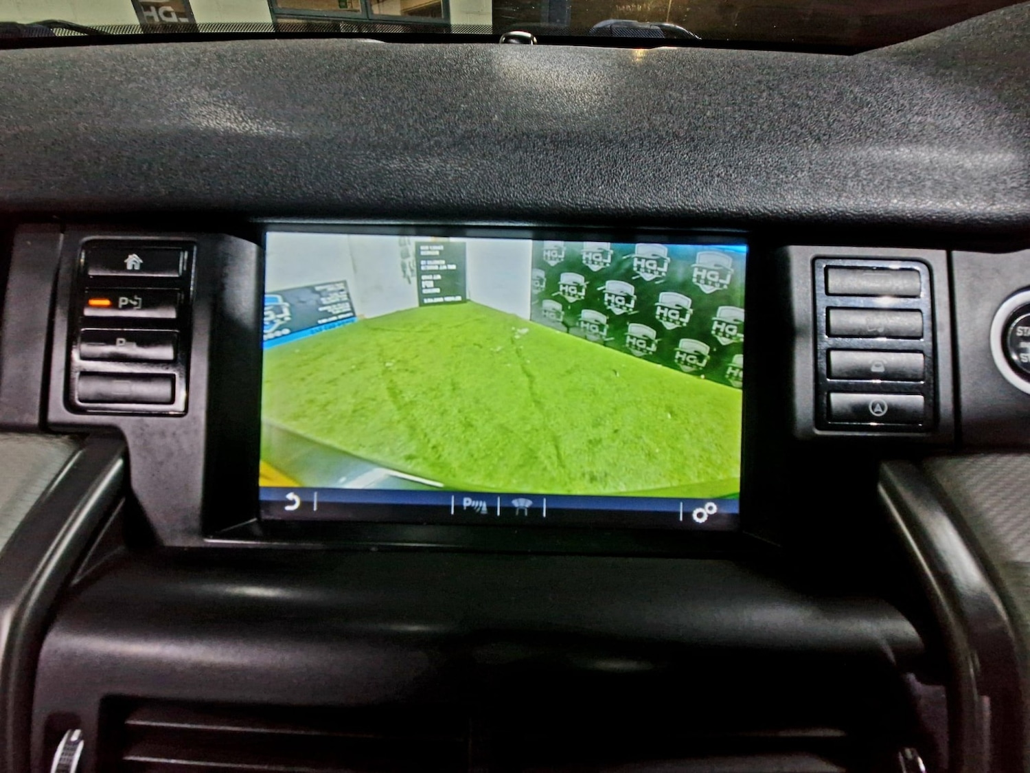 Used Land Rover Discovery Sport 2017 for sale - 77148193: Photo 11