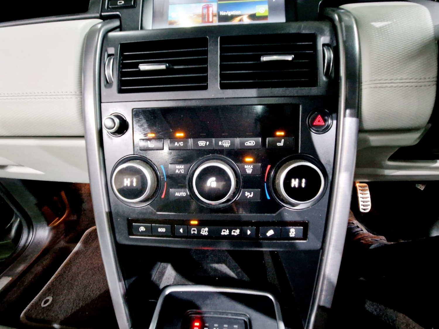 Used Land Rover Discovery Sport 2017 for sale - 77148193: Photo 14