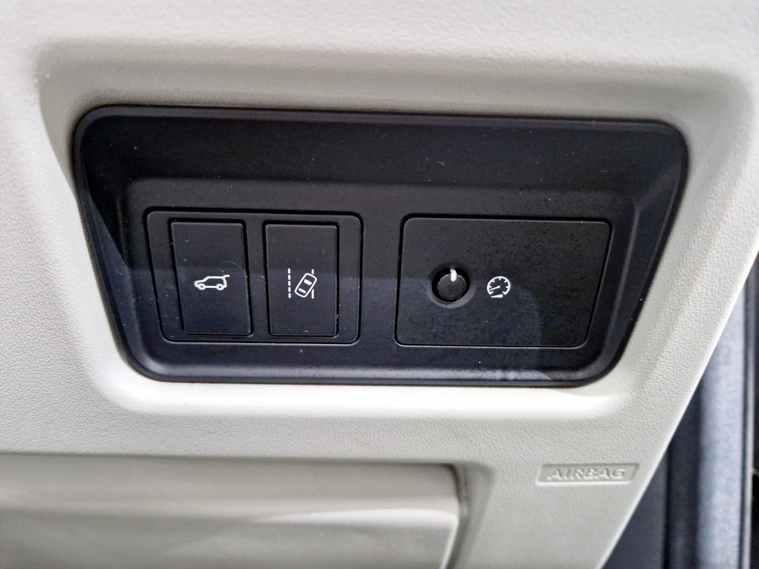 Used Land Rover Discovery Sport 2017 for sale - 77148193: Photo 16