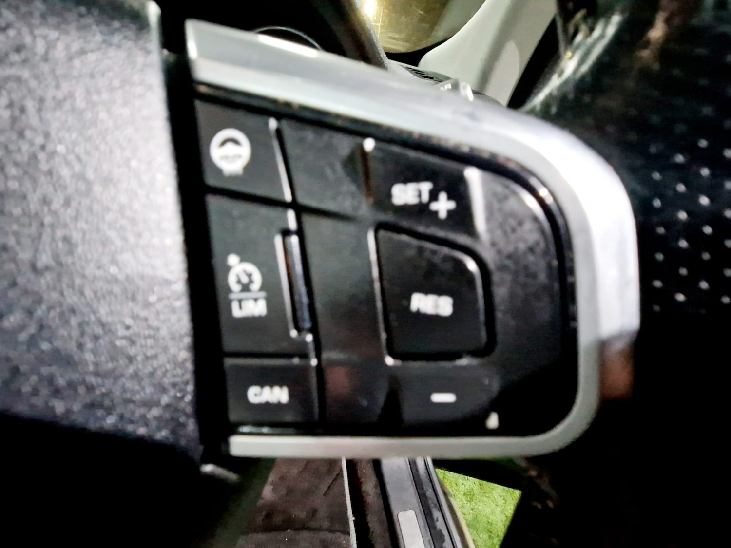 Used Land Rover Discovery Sport 2017 for sale - 77148193: Photo 17