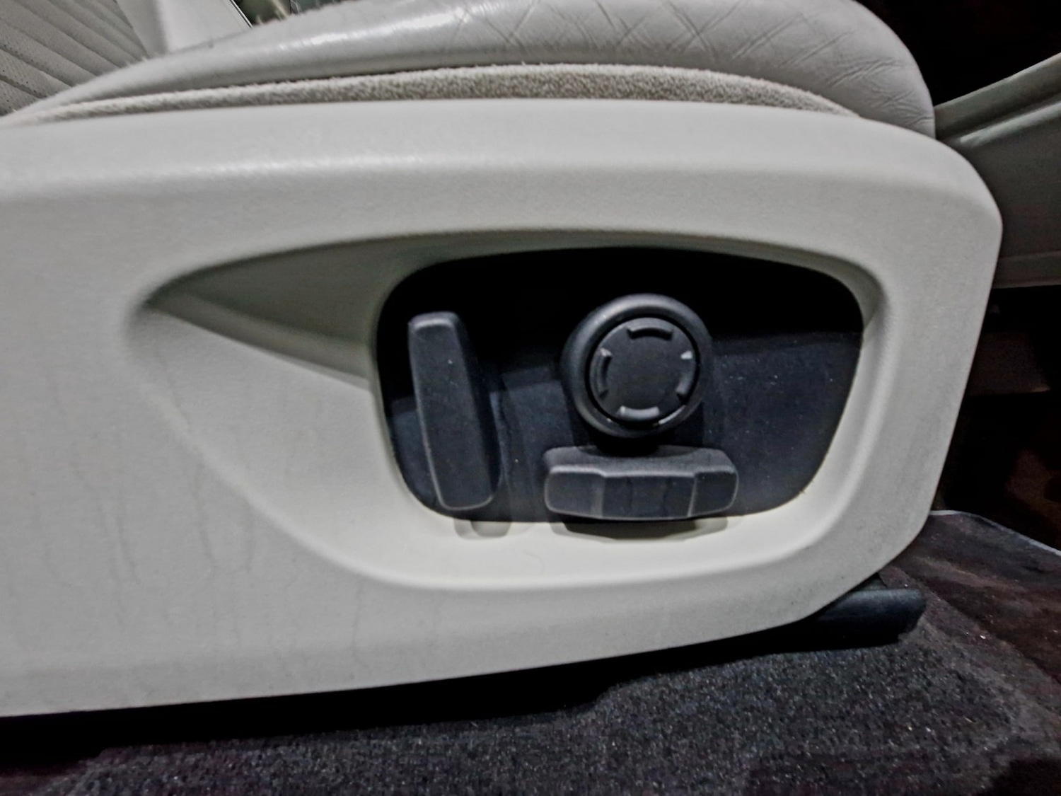 Used Land Rover Discovery Sport 2017 for sale - 77148193: Photo 18