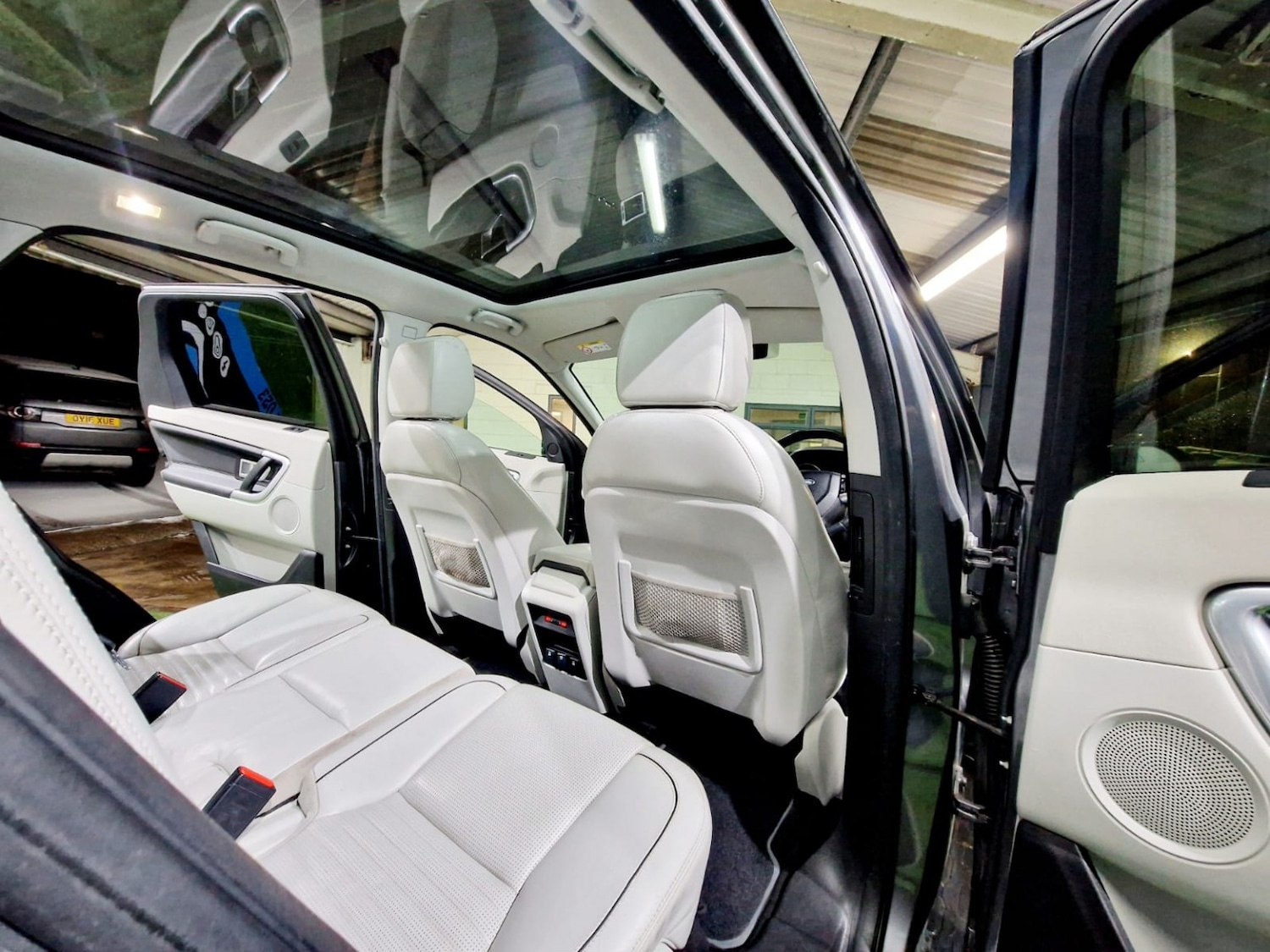 Used Land Rover Discovery Sport 2017 for sale - 77148193: Photo 22