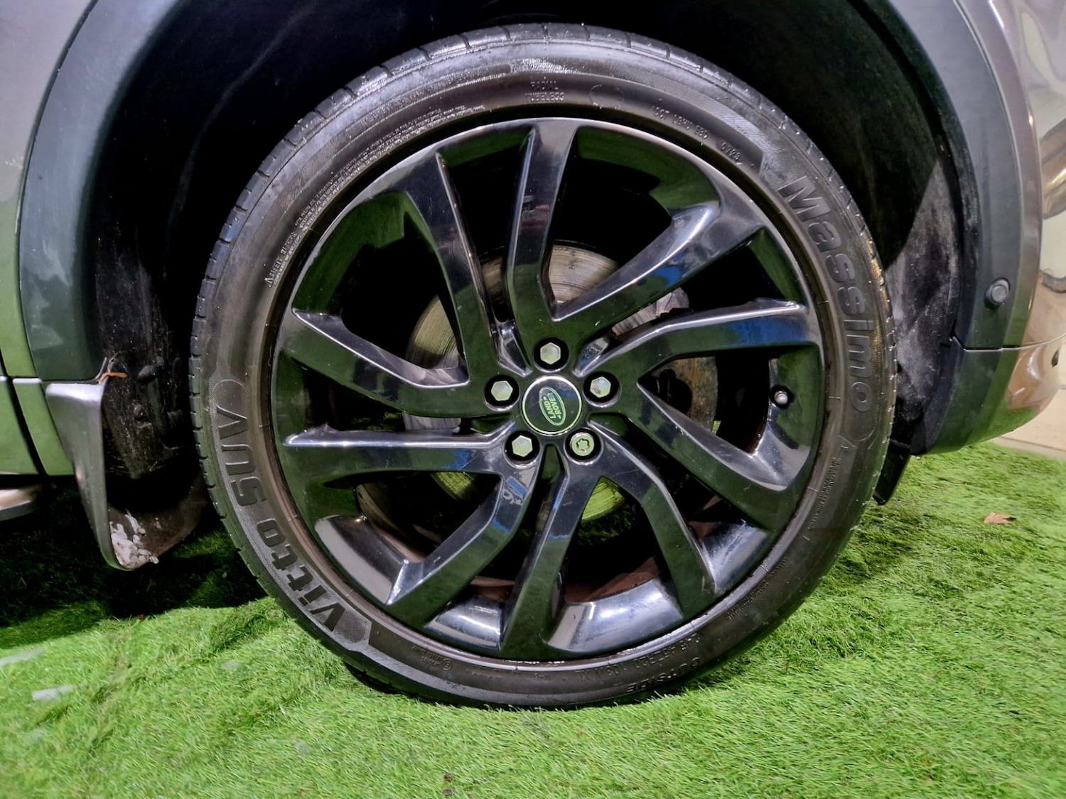 Used Land Rover Discovery Sport 2017 for sale - 77148193: Photo 7