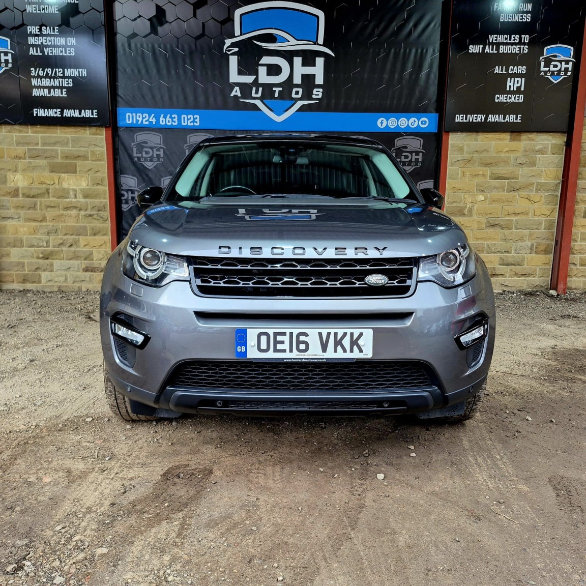 Used Land Rover Discovery Sport 2016 for sale - 77058424: Photo 2