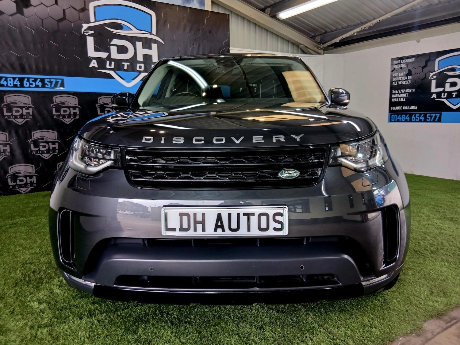Used Land Rover Discovery 2017 for sale - 77822272: Photo 2