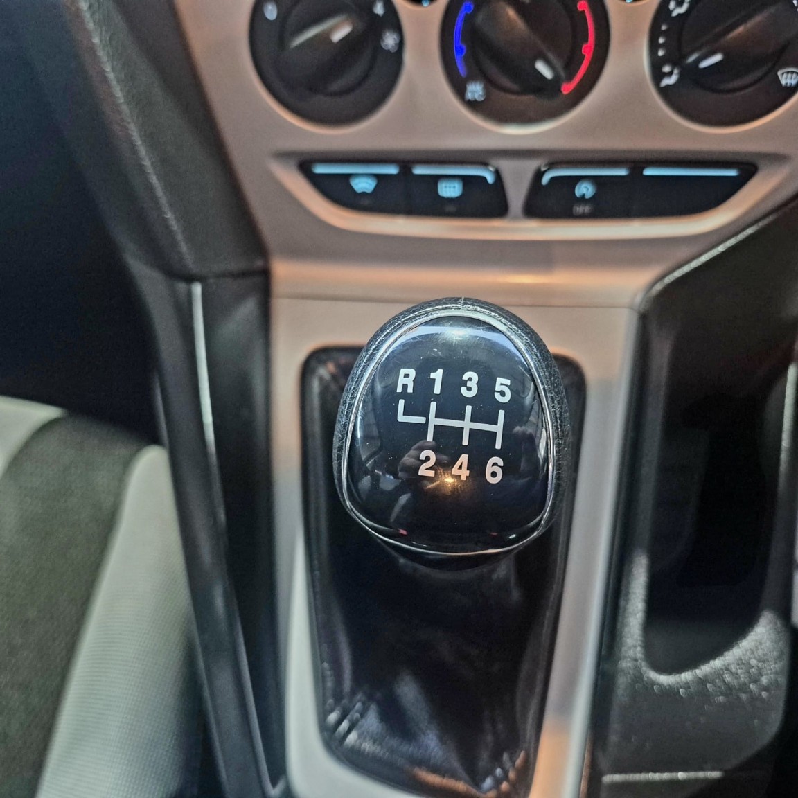 Used Ford Focus 2013 for sale - 76968561: Photo 14