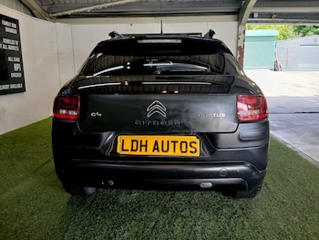 Used Citroen C4 Cactus 2016 for sale - 79500543: Photo