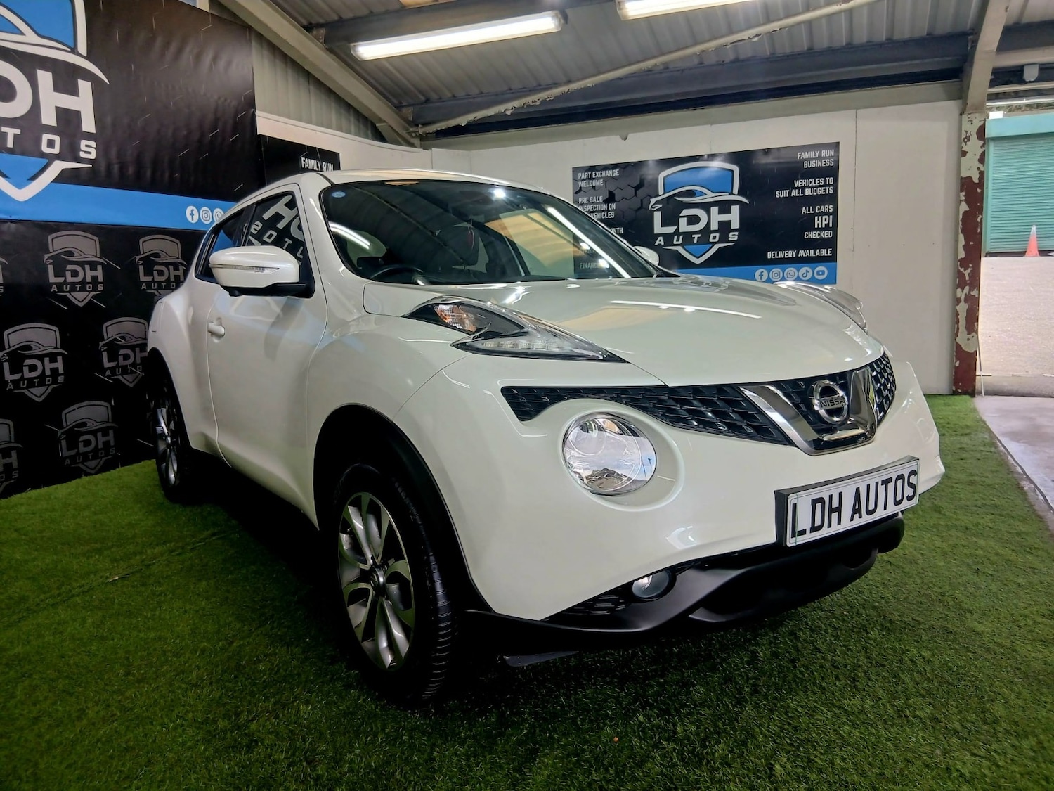 Used Nissan Juke 2015 for sale - 77844957: Photo 3