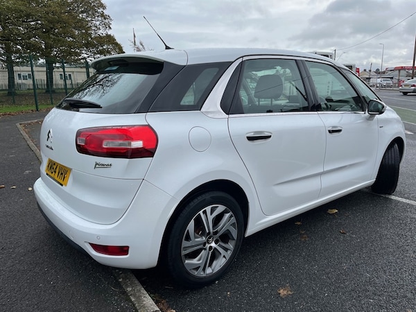 Used Citroen C4 Picasso 2014 for sale - 76332363: Photo 4