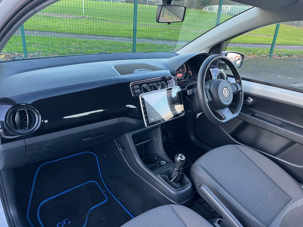 Used Volkswagen up! 2014 for sale - 76684508: Photo 16