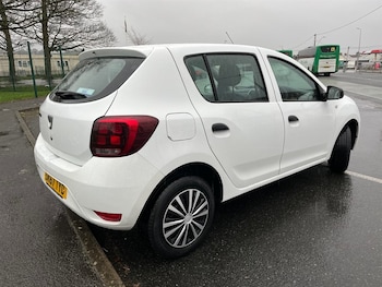 Used Dacia Sandero 2017 for sale - 77420706: Photo