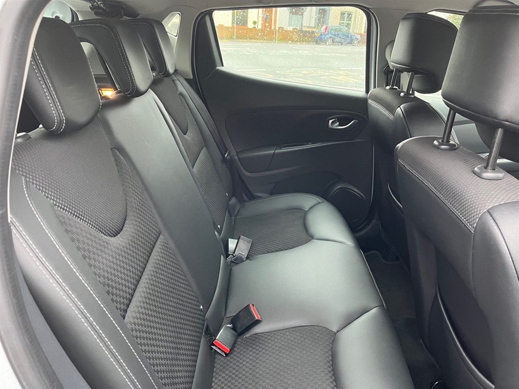 Used Renault Clio 2017 for sale - 76452451: Photo 17