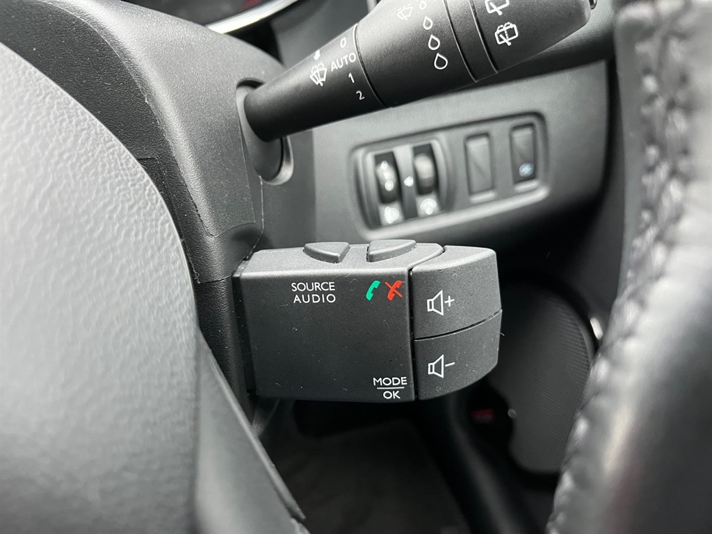 Used Renault Clio 2017 for sale - 76452451: Photo 27