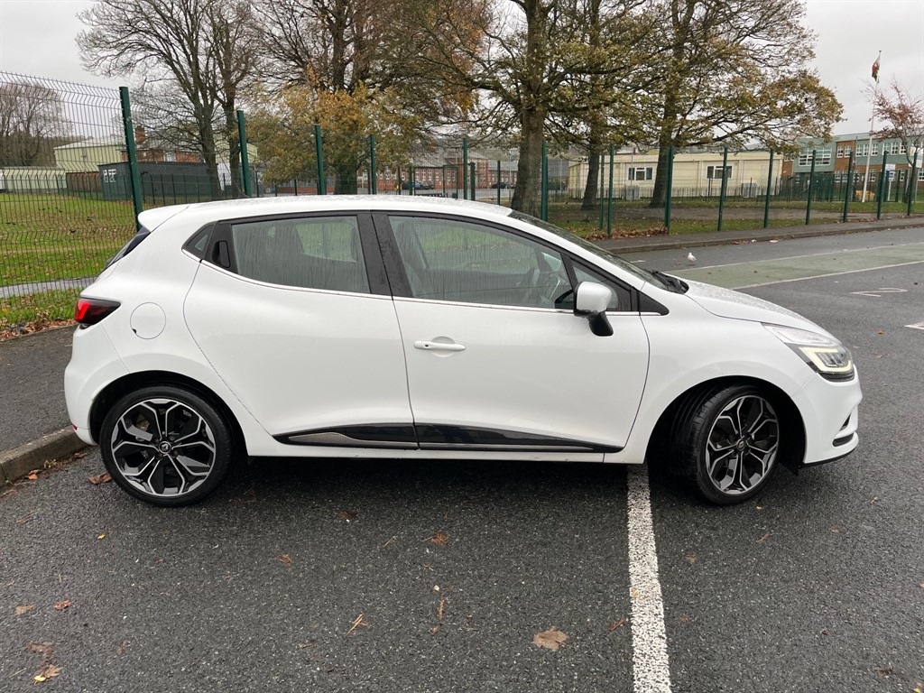 Used Renault Clio 2017 for sale - 76452451: Photo 3