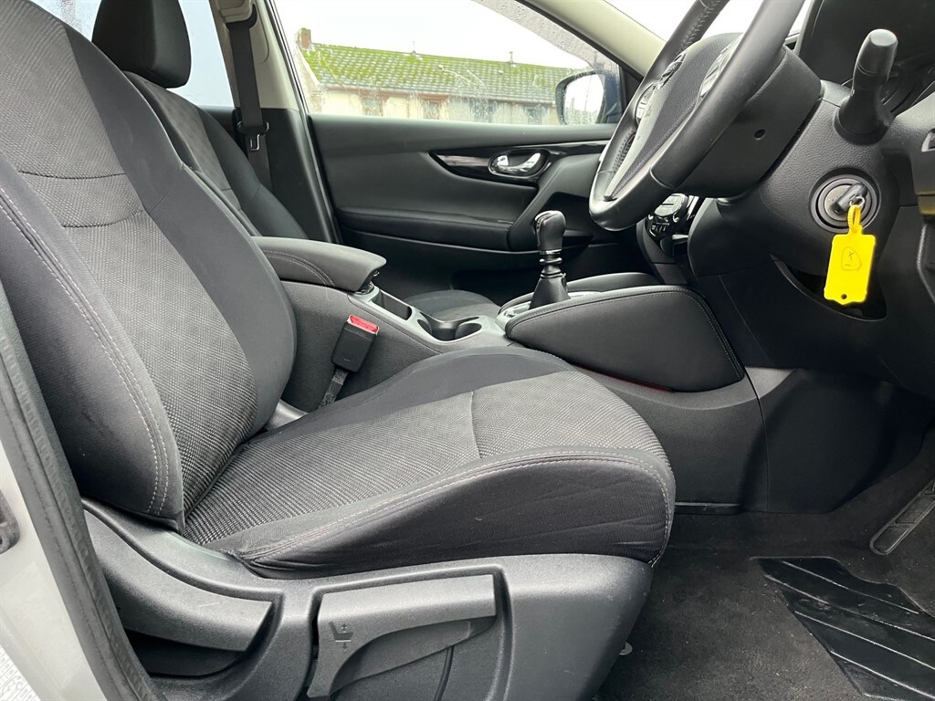 Used Nissan Qashqai 2015 for sale - 76709764: Photo 14