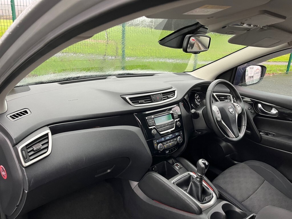 Used Nissan Qashqai 2015 for sale - 76709764: Photo 16