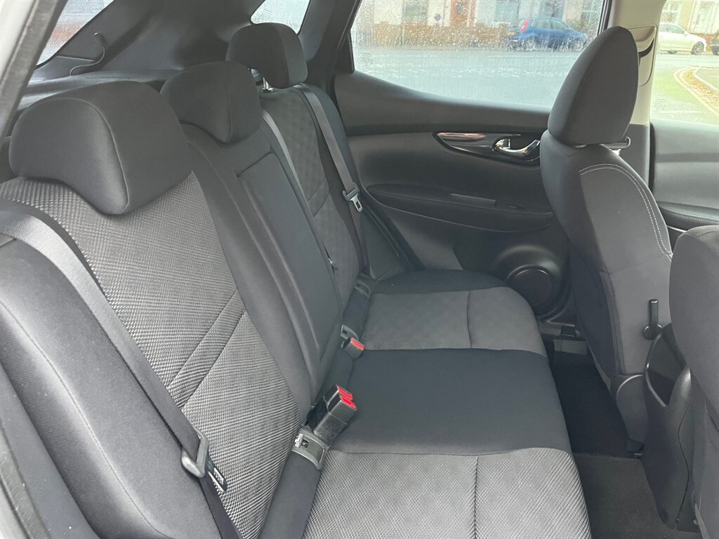 Used Nissan Qashqai 2015 for sale - 76709764: Photo 18