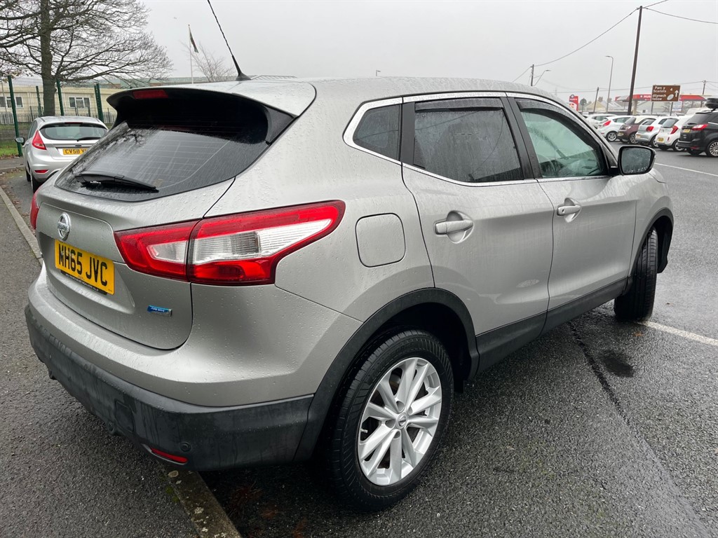 Used Nissan Qashqai 2015 for sale - 76709764: Photo 4