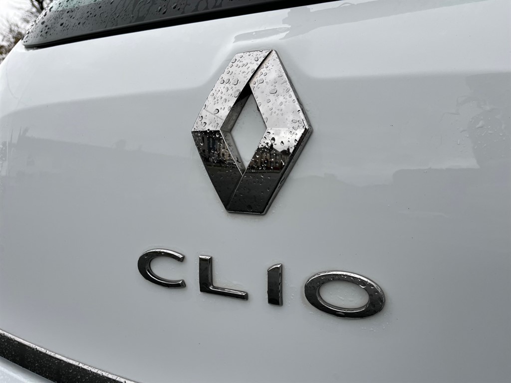 Used Renault Clio 2018 for sale - 76544648: Photo 10