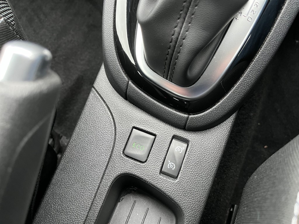 Used Renault Clio 2018 for sale - 76544648: Photo 24