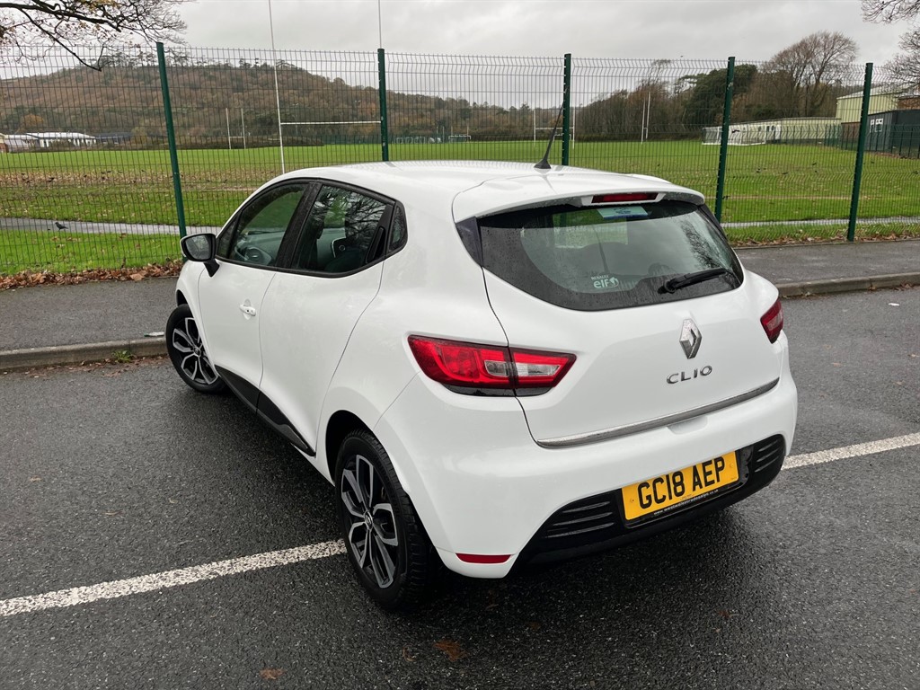 Used Renault Clio 2018 for sale - 76544648: Photo 8
