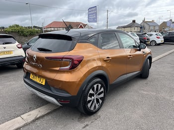 Used Renault Captur 2021 for sale - 79761960: Photo